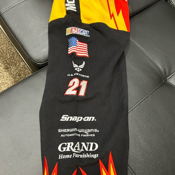 NASCAR Team Caliber Roush Racing Jacket driver is #21 Ricky Rudd - Picture 2 of 7